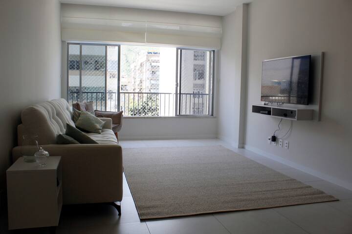 Lindo apto na melhor localização de Ipanema! gallery image 2