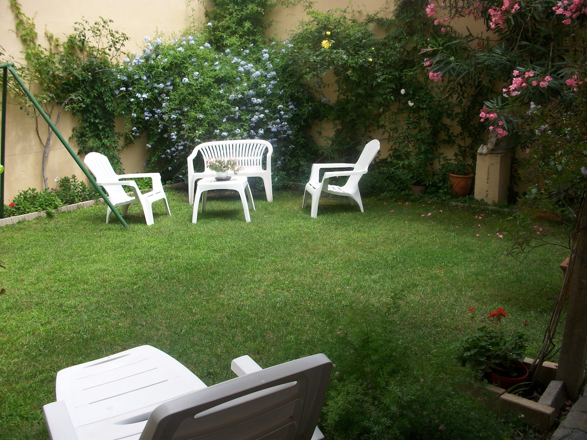 Popular Airbnb listing: Aigues-Mortes – In the heart of the medieval city in Aigues Mortes