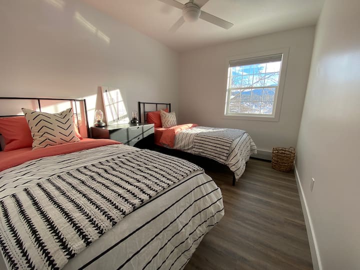 2- Chumba cha Mapacha