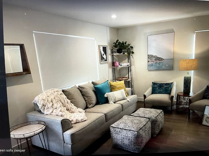 Beach 2 Min Walk*comfy Gorgeous Apt*surf*swim* - Ventura, CA