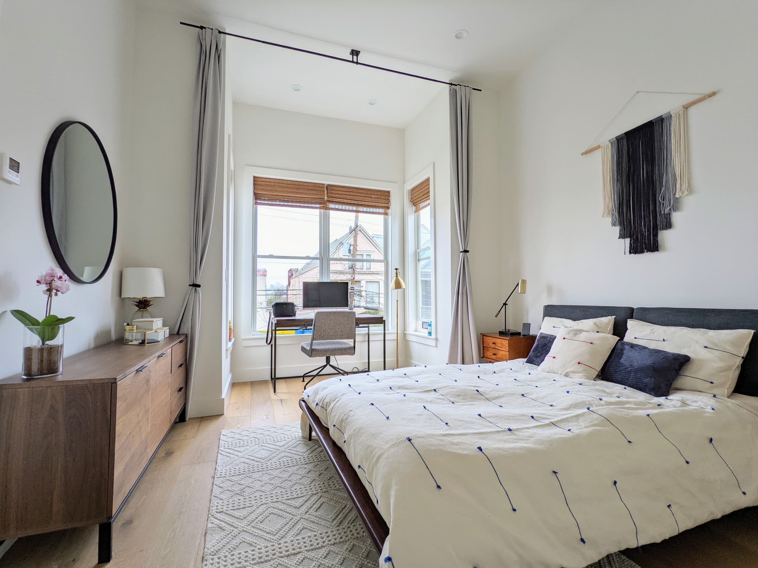 Condo in San Francisco · ★4.93 · 3 bedrooms · 3 beds · 2 baths - Image 12