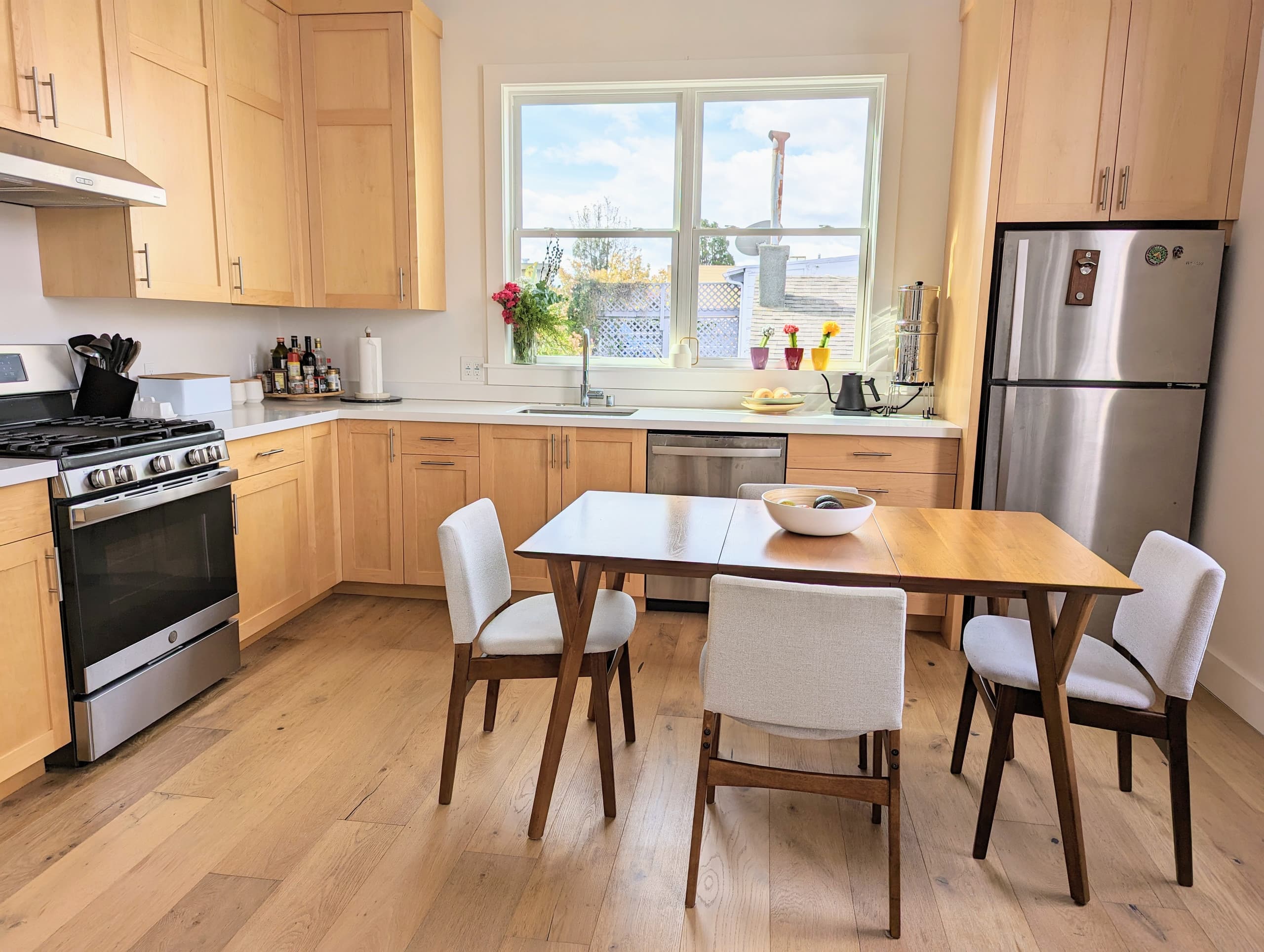 Condo in San Francisco · ★4.93 · 3 bedrooms · 3 beds · 2 baths - Image 11