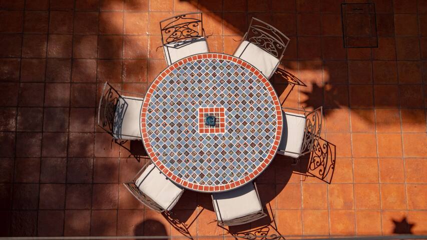 Condesa House on Avenida Amsterdam – Casa Cometa gallery image 5