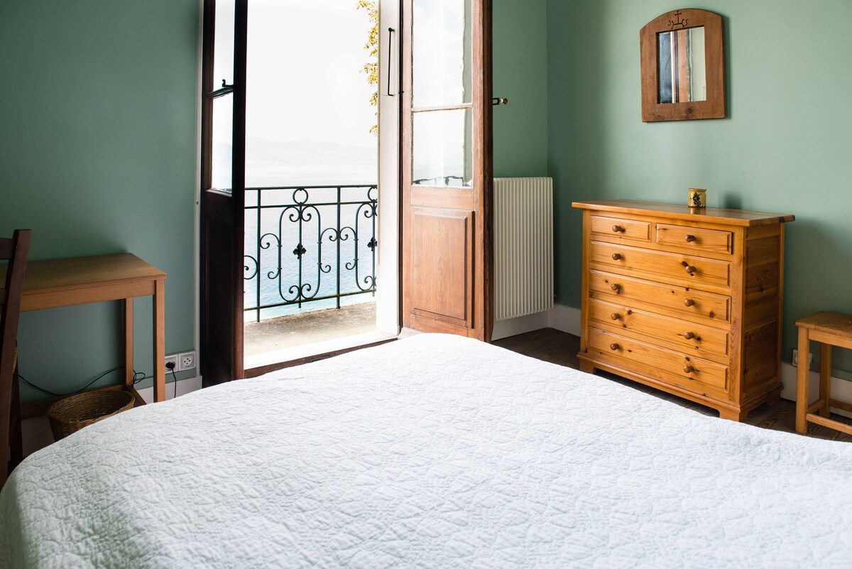 ห้องเตียงใหญ่บนทะเลสาบที่ 1