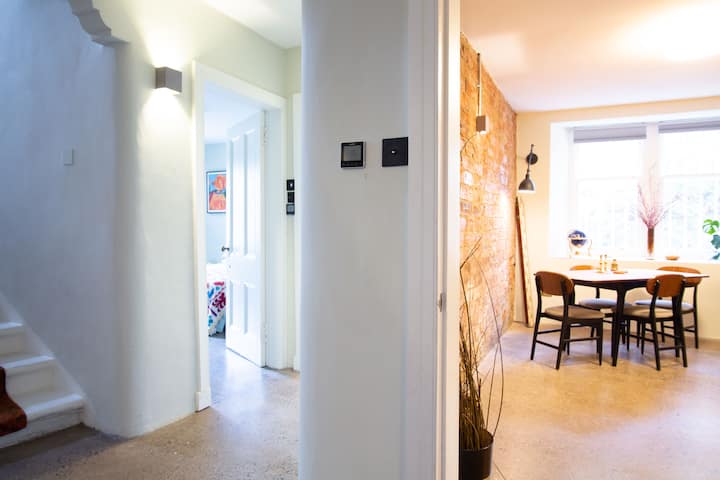 Garden Apartment In Family Home W Outdoor Sauna - Glasgow