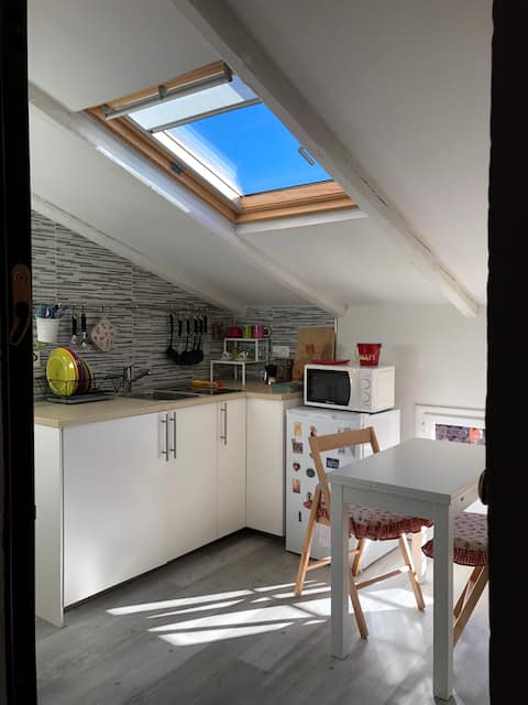 Annuncio Airbnb popolare: Mini Attic Two Towers a Bologna