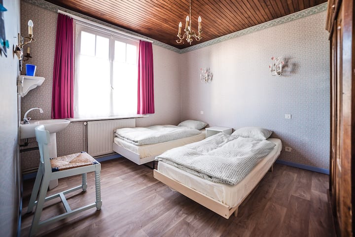 Spavaća soba na prvom katu/spavaća soba na prvom katu/Schlafzimmer 1. kat