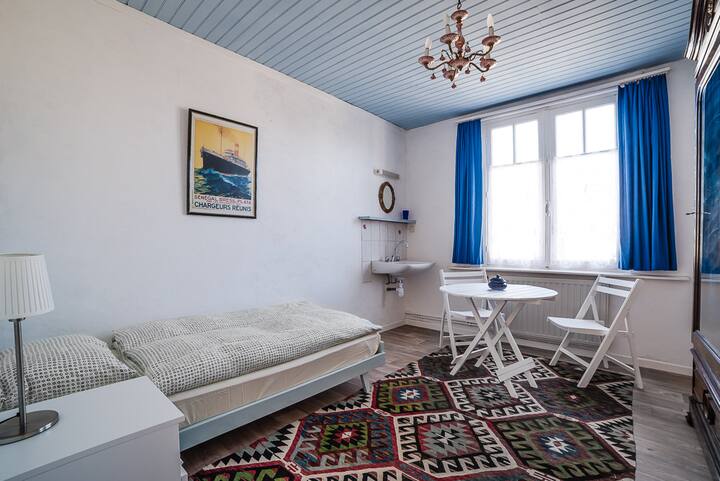 Spavaća soba na prvom katu/spavaća soba na prvom katu/Schlafzimmer 1. kat