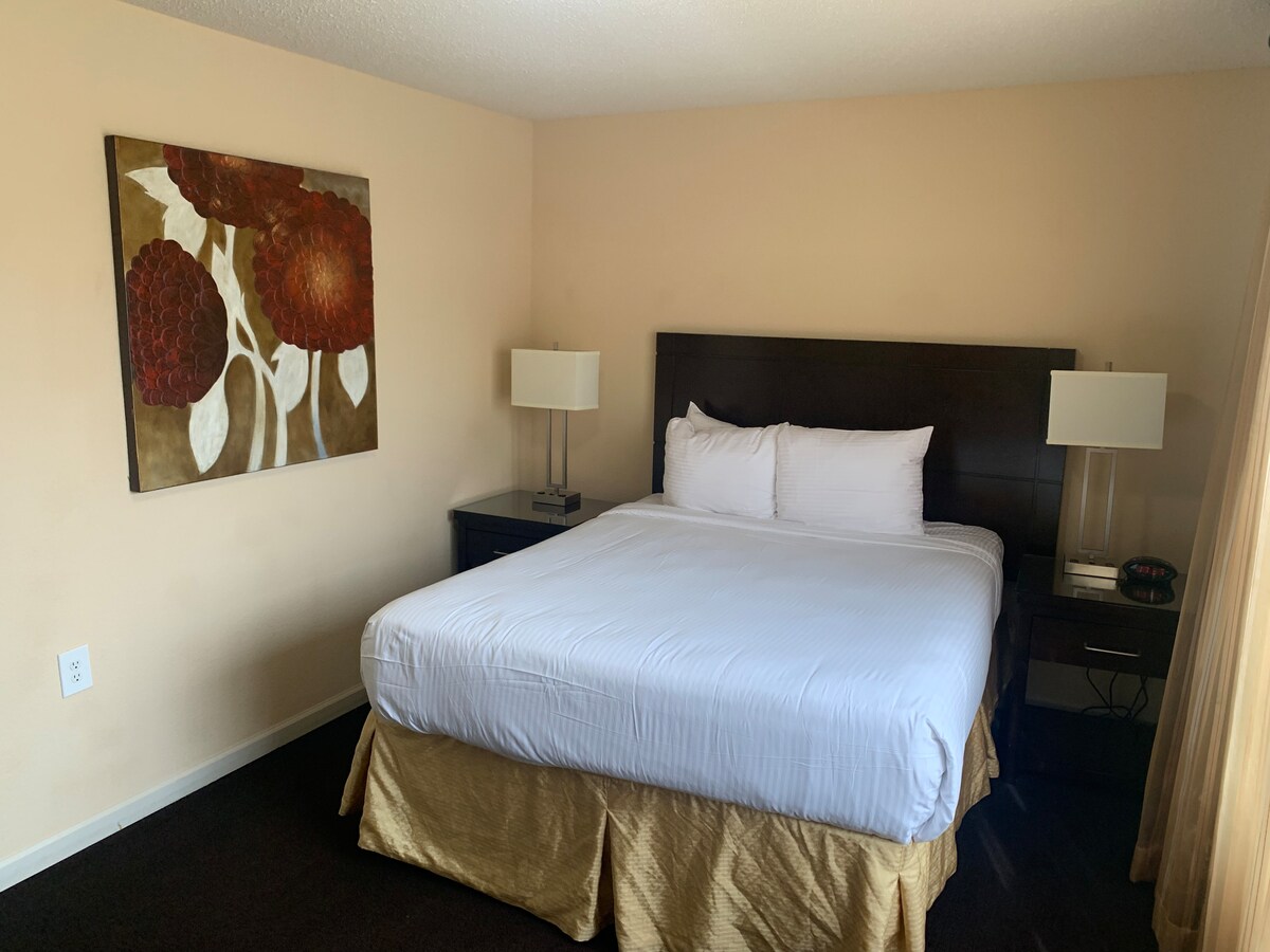 Odmorite se u udobnom bračnom krevetu! Osjećat ćete se spremni osvojiti svoj odmor!