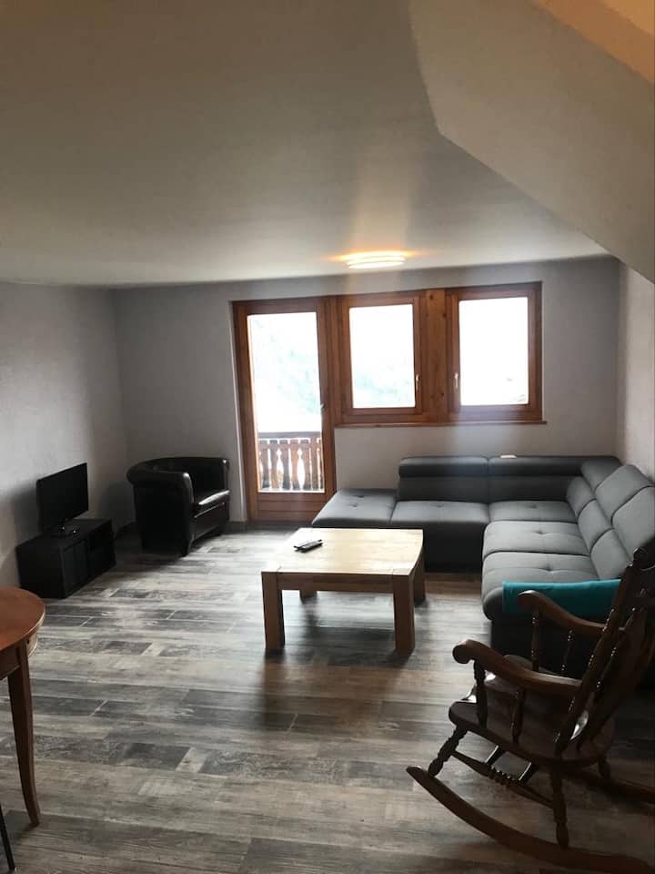 Appartement Moderne Dans Une Maison Historique - Anzère