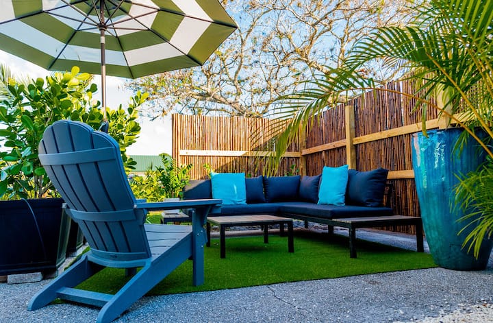 #Walk2beach 3br Palm Villa 9465 Mercato Beaches - Naples Park, FL