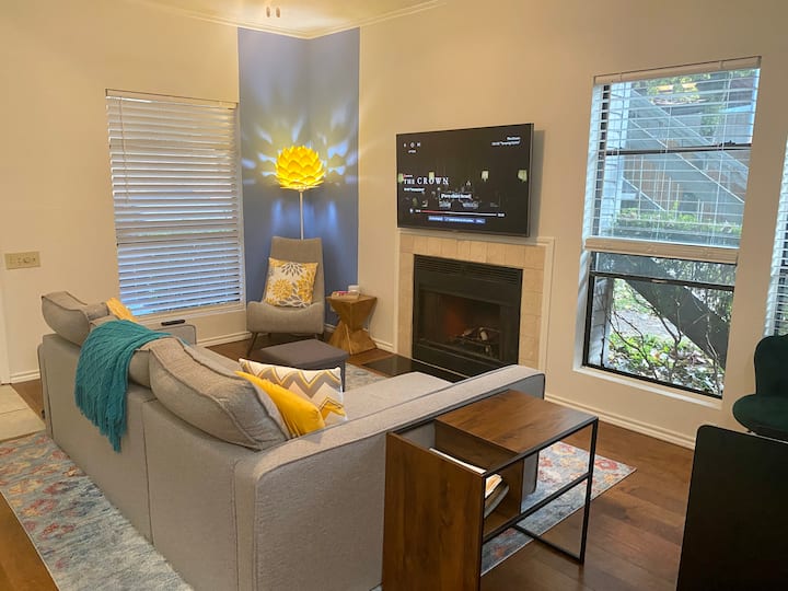 Condo With Terrace In The Heart Of Austin - Austin, TX