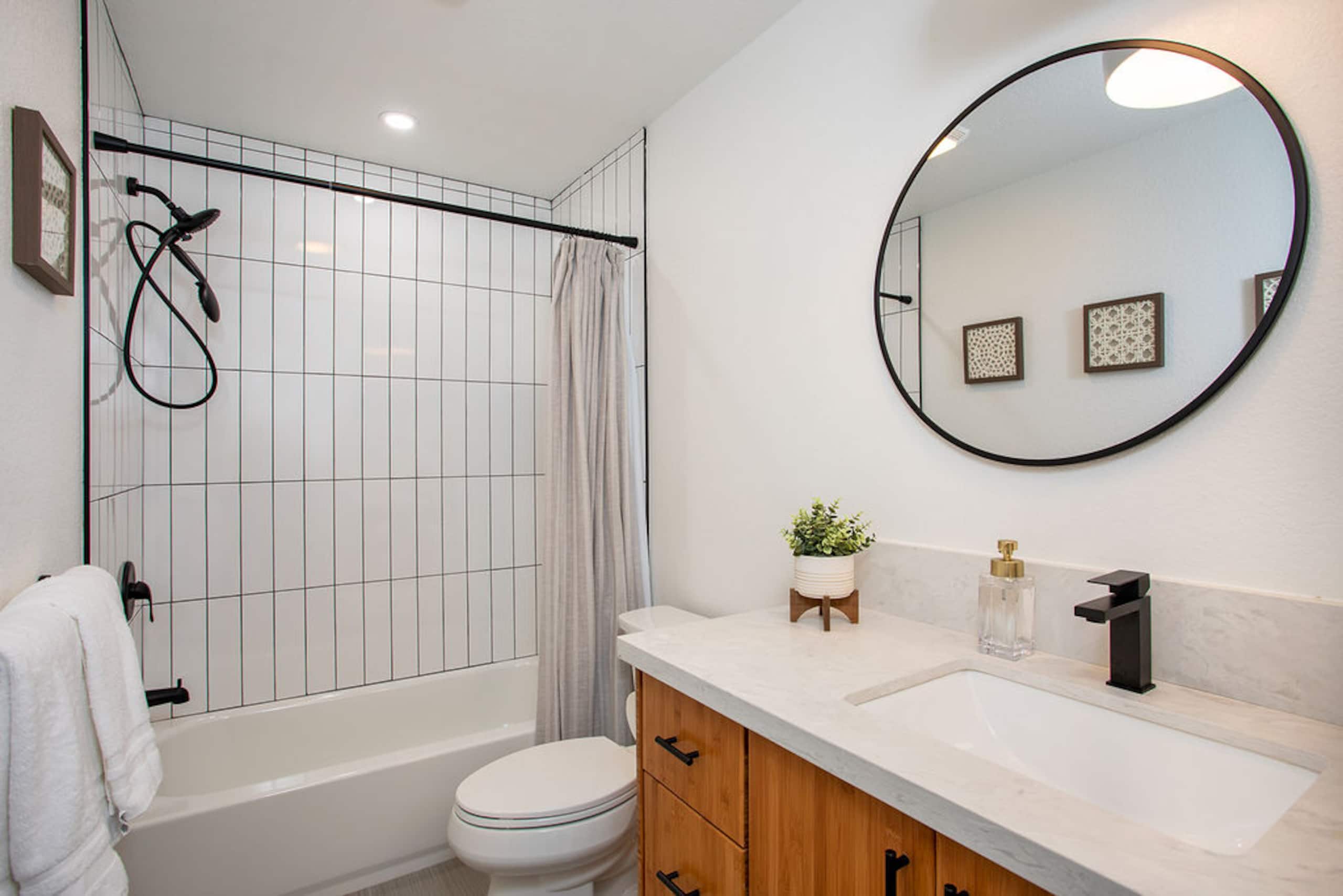 Condo in Wailea · ★4.85 · 3 bedrooms · 4 beds · 2 private baths - Image 17