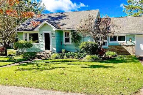 Cheerful & Cozy Empire Cottage-walk to the beach!