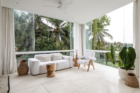 Minimalist Luxury - 3 Levels - Jungle Views
