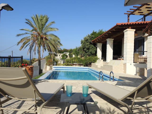 Villa Marianne ★ private pool ★ nearby beach gallery image 2