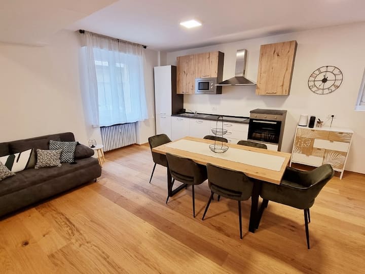 Flat Palermo | Three-room Flat Elegantly Renovated - Bolzano