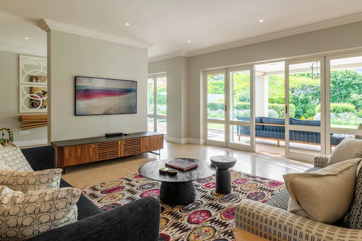 Villa Picardie, by Steadfast Collection gallery image 4