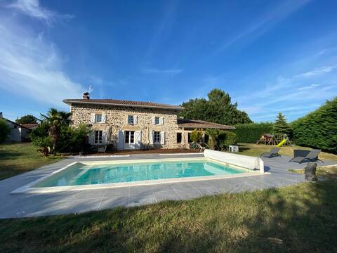Beautiful Villa Victoria Rated 4 stars