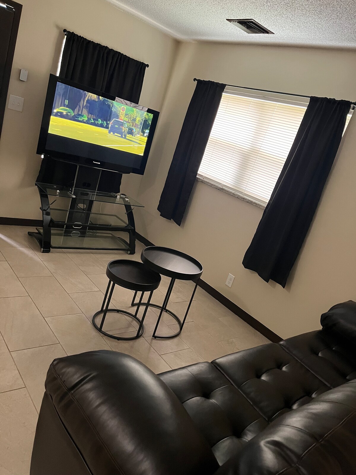 Top performing Airbnb: Lovely one bedroom A in North Tampa