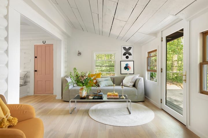 Unforgettable Charming One Bedroom Log Cabin - Minnesota