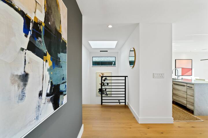 Exceptional 4BR Villa | Monthly Stay | Work & Live gallery image 3