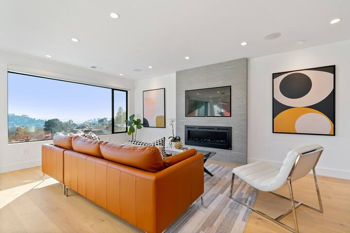 Exceptional 4BR Villa | Monthly Stay | Work & Live gallery image 5