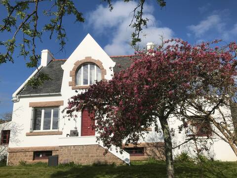 Top Airbnb: House with sea view / Haus am Meer / WiFi 500 Mbit/s à Crozon