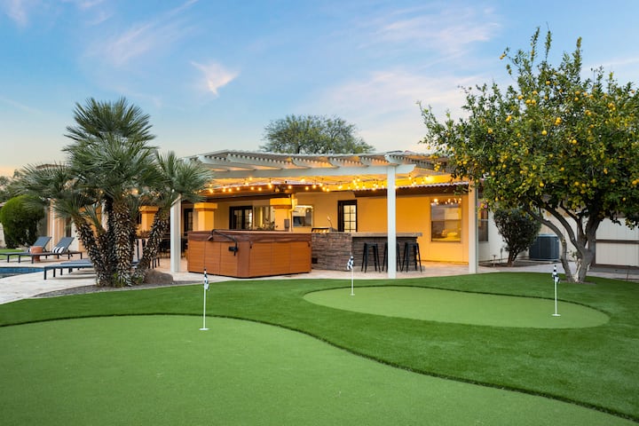 The Callahan: Pickleball, Sports Bar, Gym, Theater - Arizona