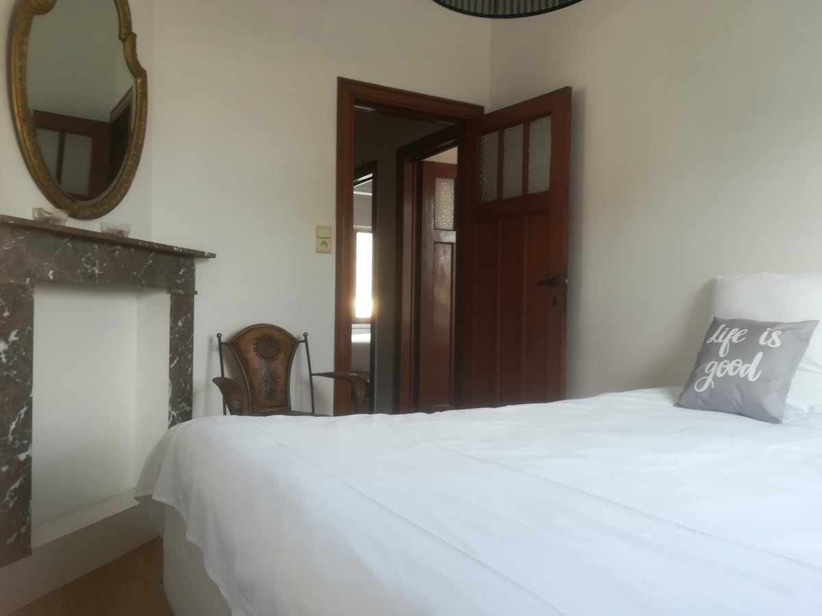 slaapkamer 3 met een 2persoonsbed