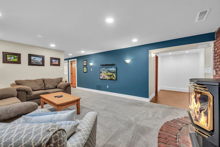 Relaxing Home With Hot Tub- Close To Downtown - Coeur d'Alene, ID