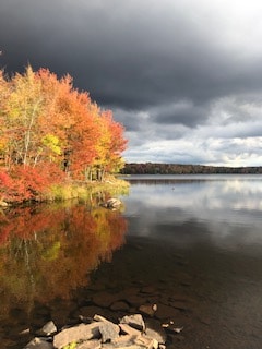 Hillsaps Lake House Cottages for Rent in Gouldsboro, Pennsylvania