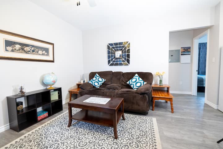 Cozy Apartment Near Downtown! - カナダ ロンドン
