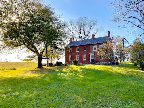 Laurel Hill Historic House & Farm with Hot Tub