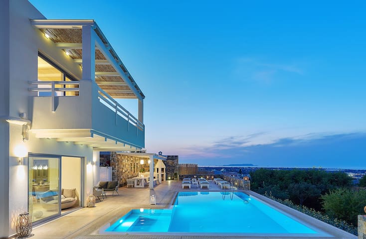 Villa Greece by Myseasight.com / private Villa