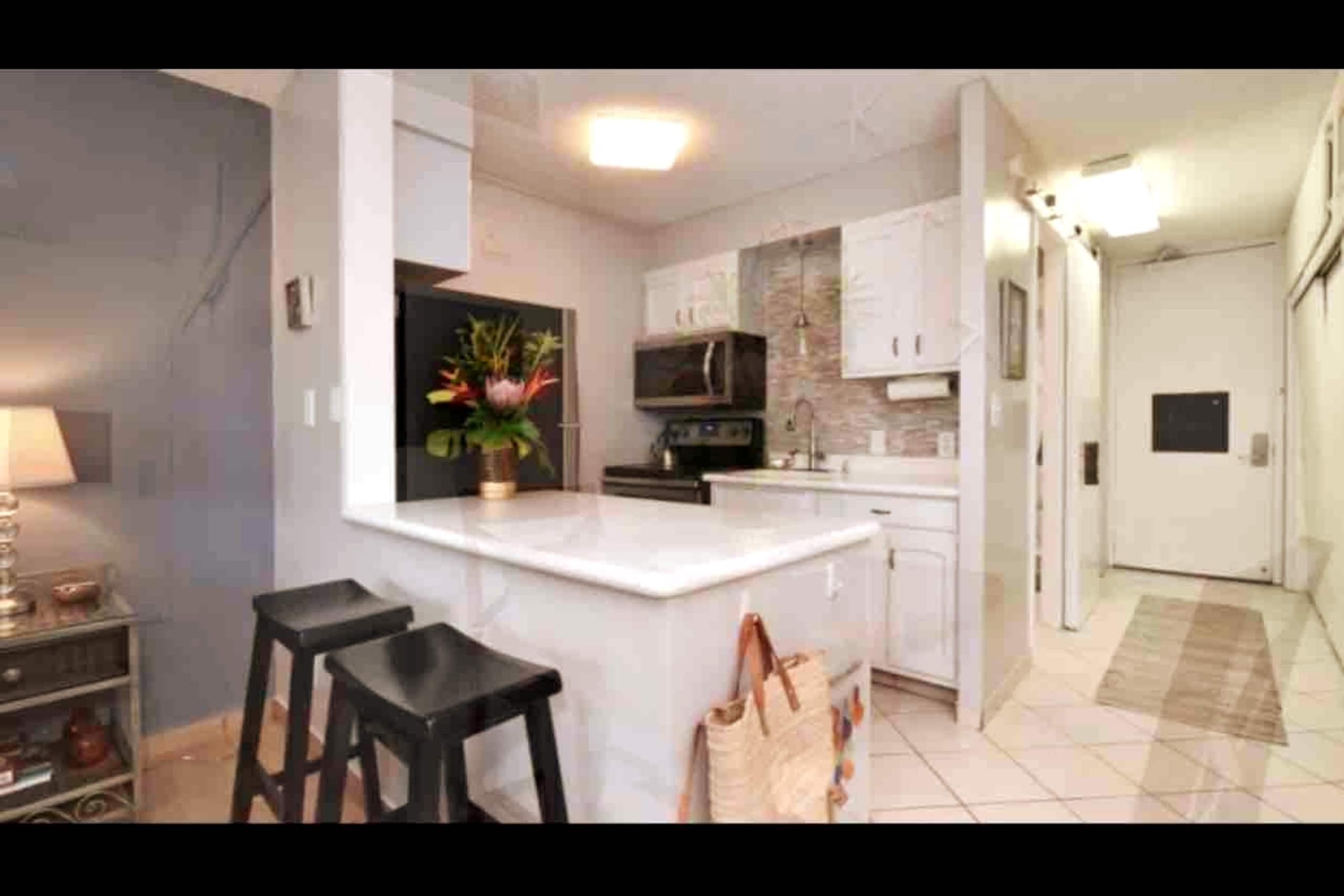 Condo in Lahaina · ★4.95 · Studio · 1 bed · 1 bath - Image 15