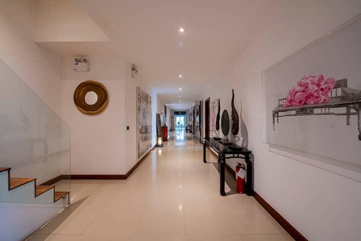 walkway second floor