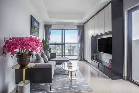 Lovely 1 bedroom unit in city center with a pool