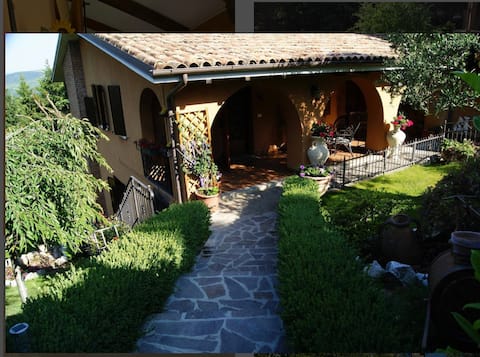 Villa I Parioli . Peace Oasis on the Apennines