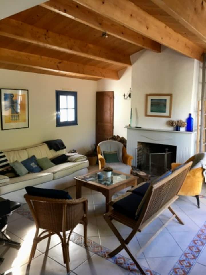 Ile D'yeu, Maison Classée 3* Idéalement Située - Île d'Yeu