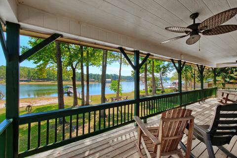 South Toledo Haven: a lakefront retreat