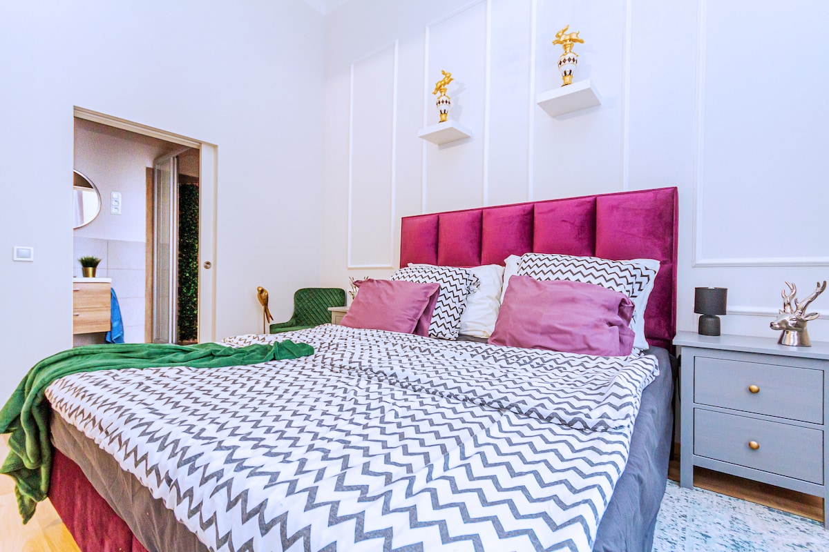 180x200 King SizeD BoXsPrinG Bed