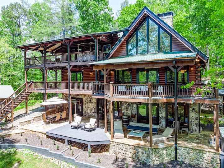 Beautiful Creekfront Cabin w/ Game House & Hottub Cabins for Rent in