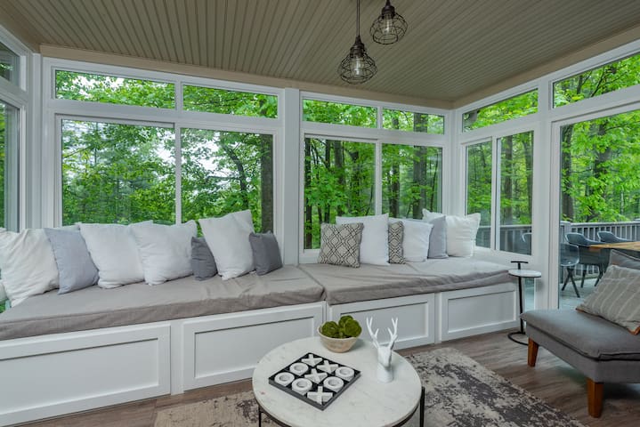 Beautiful Asheville House in the Trees