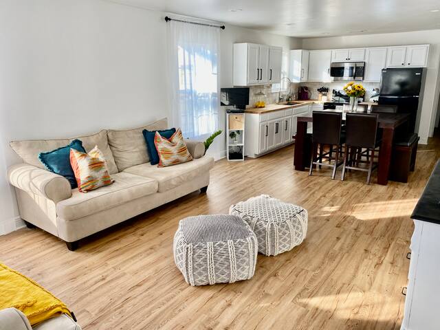 Solitude at St. Roch gallery image 2