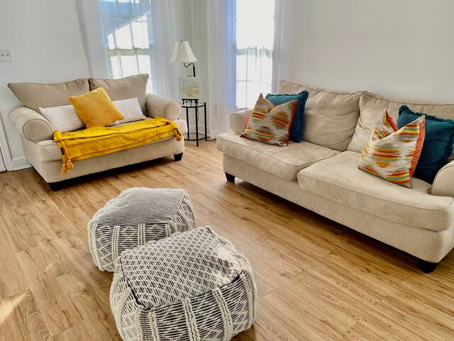 Solitude at St. Roch gallery image 4