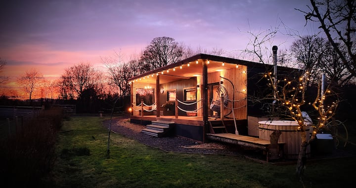 Bastle Retreats Cabin with wood-fired hot tub