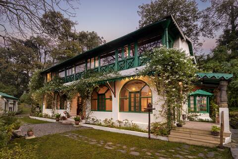V are family, 150 years Fairytale Vintage Villa