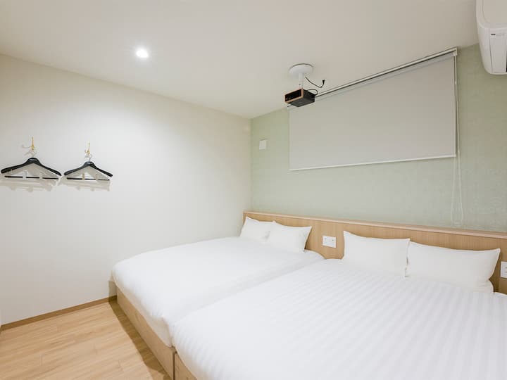 [Capacidad para 8 personas en 1 habitación] Con 2 camas dobles