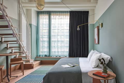 Popular Airbnb listing: Elevated Loft Family Apartment at WunderLocke in Obersendling
